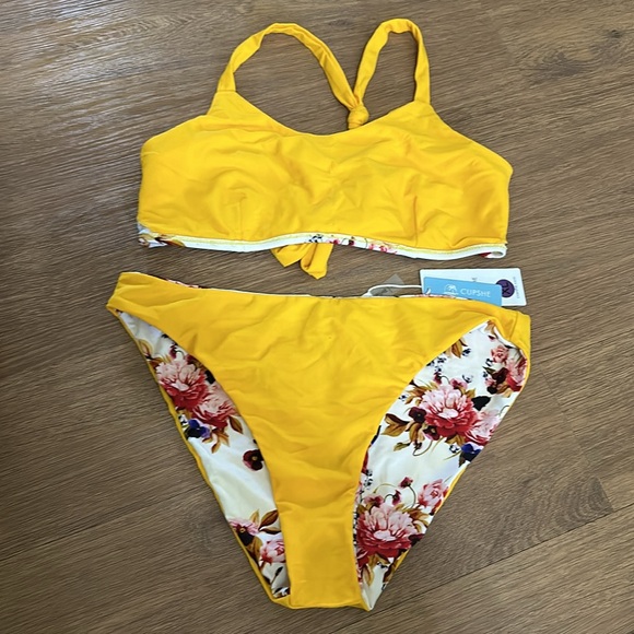 CUPSHE - Reversible Two Piece Bikini - Picture 2 of 3